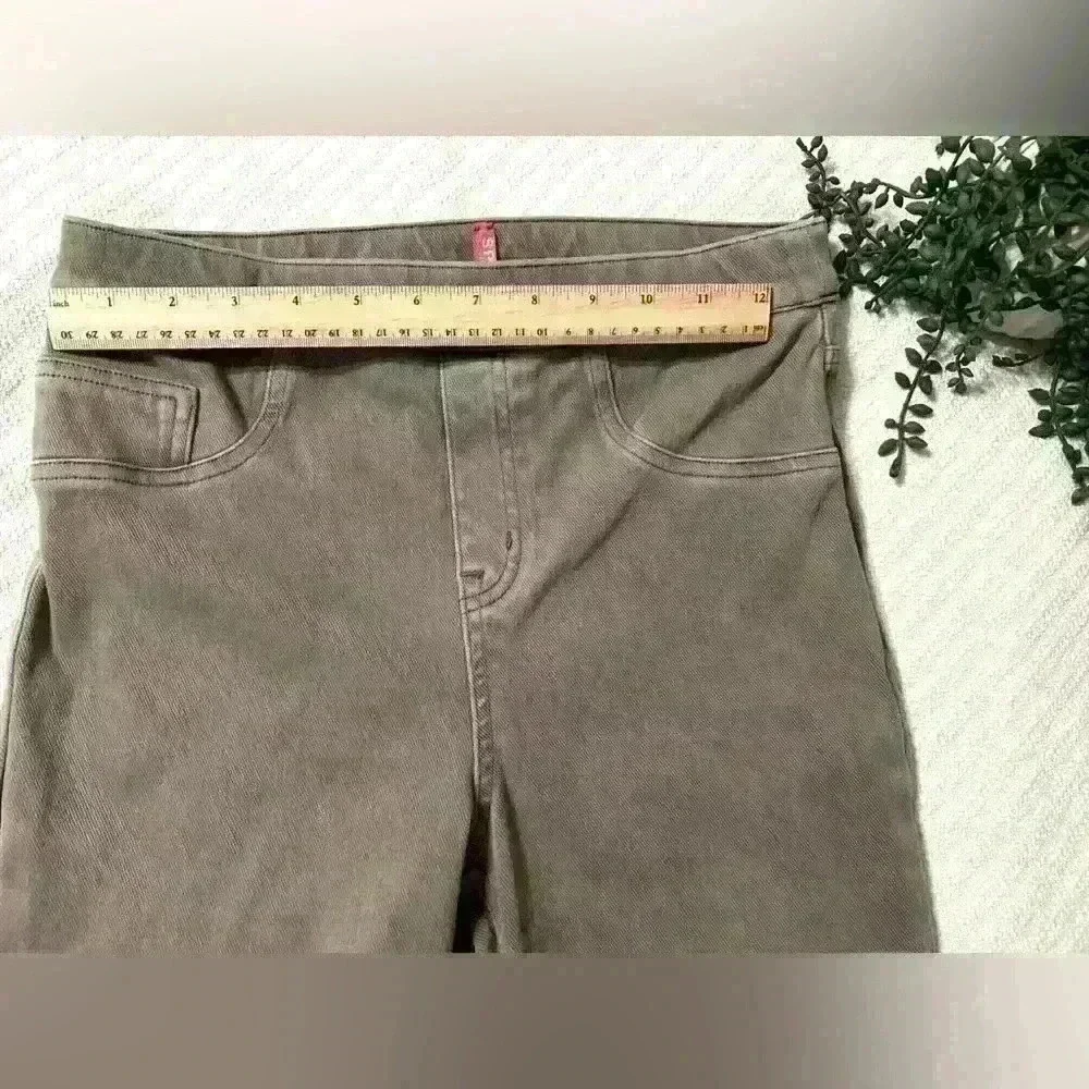 Spanx Gray Denim Pull On Jeans Control Top Shaping Jeggings Size Medium - Picture 5 of 7